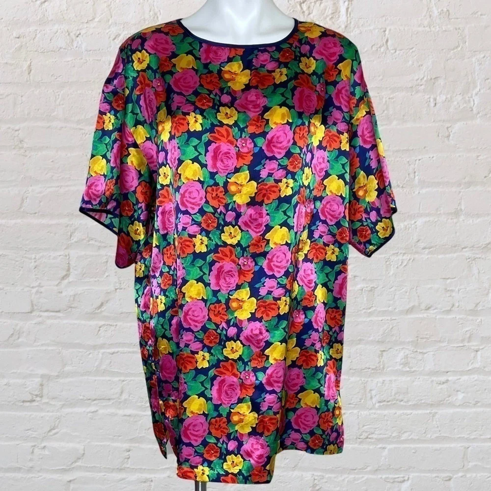 Vintage Gold Label VS floral robe and nightgown set medium - Picture 6 of 11